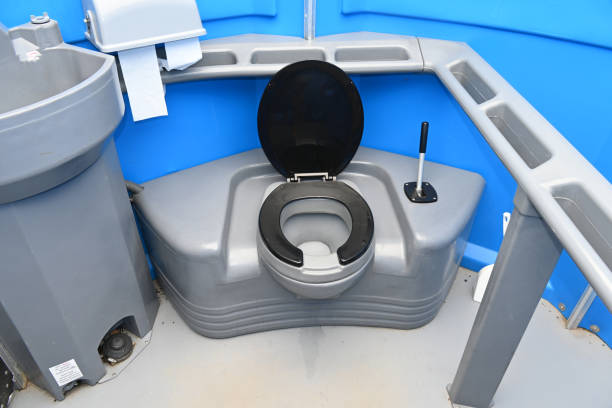 Best Sanitation services for porta potties  in Edcouch, TX